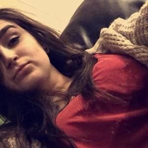 Meet your Posher, Kait